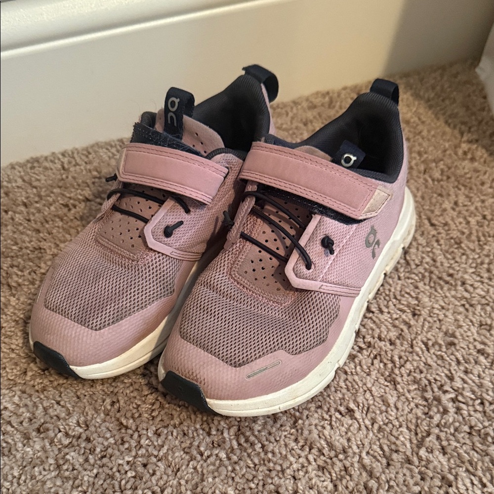 On Running Kids' Mauve Sneakers